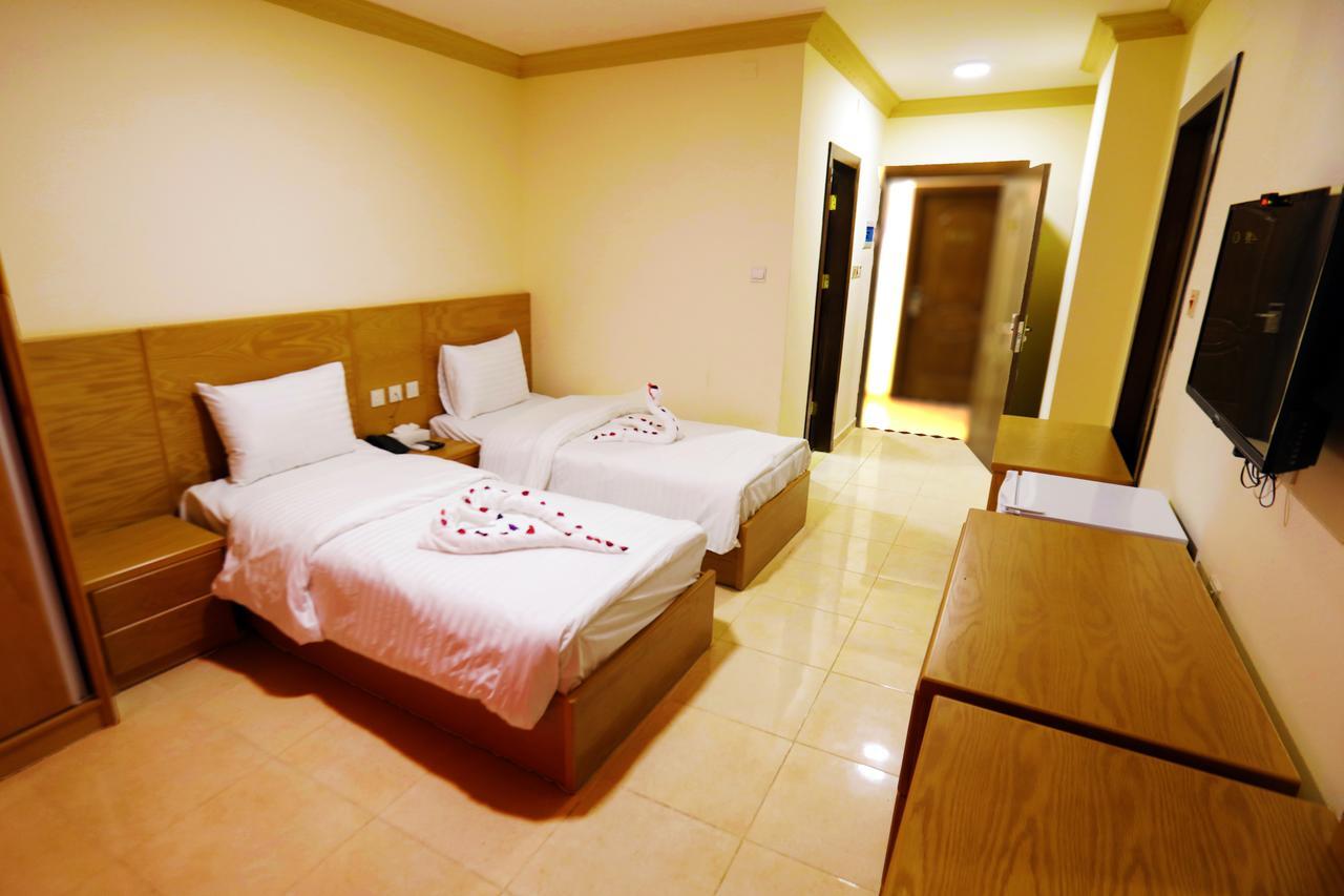 Jordan Flower Hotel Акаба Екстер'єр фото